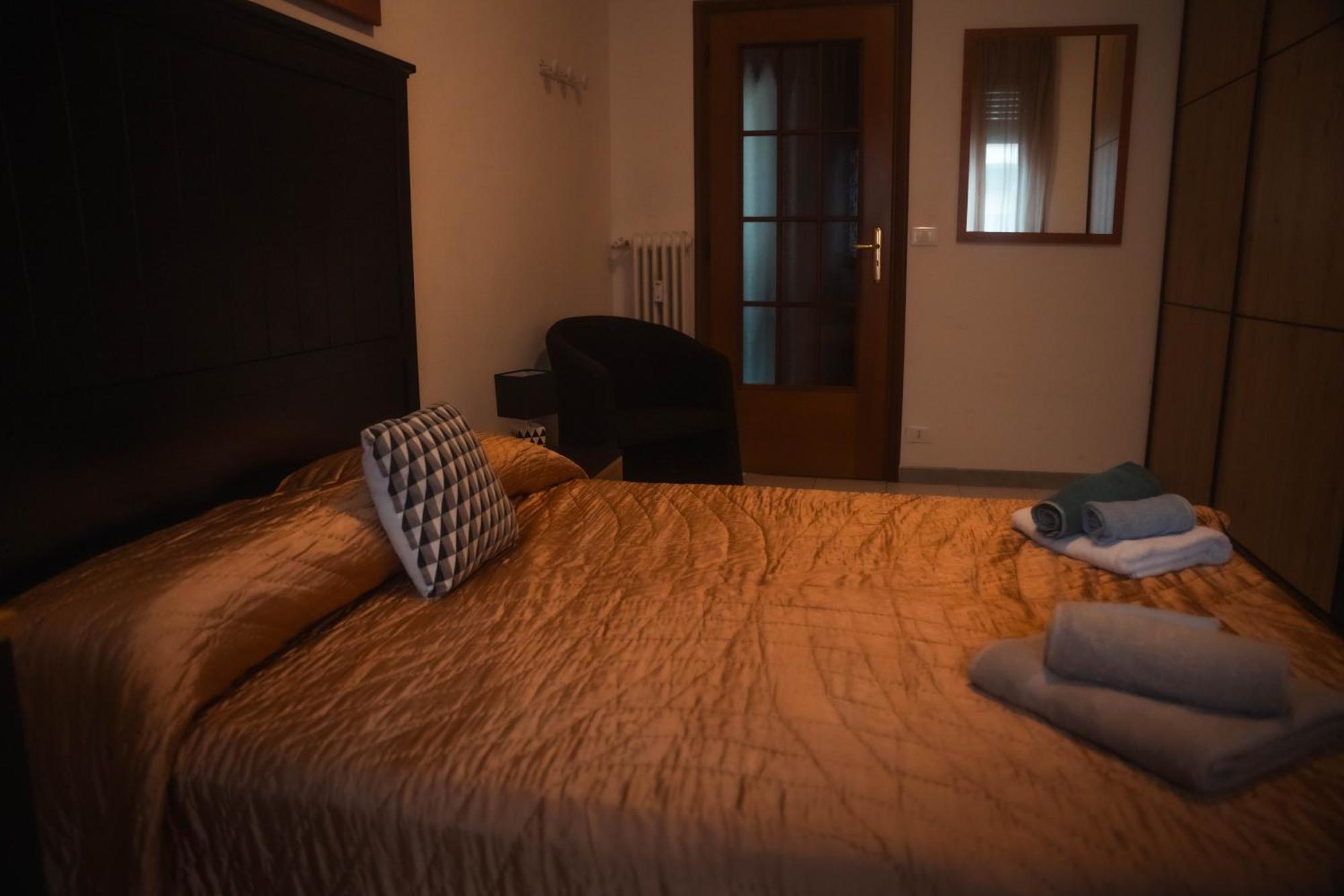 Appartamento Casa Dell'Aurora Torino Esterno foto
